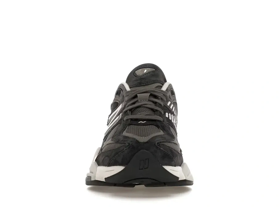 Фото № 2 с приближением к товару «‎New Balance 9060»