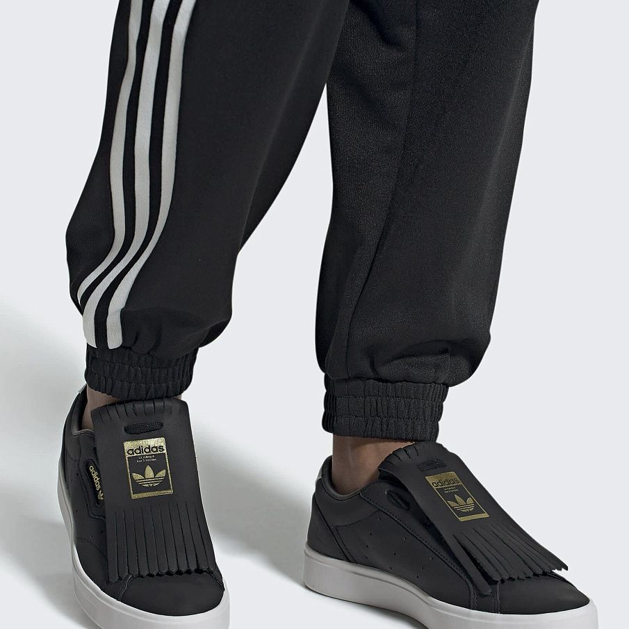 Фото № 2 с приближением к товару «‎Adidas Sleek »