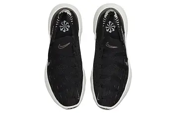 Nike Wmns Space Hippie 04 "Oreo" Sneakers Black - 6