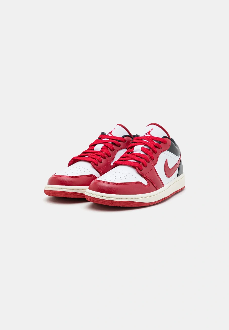 Фото № 4 с приближением к товару «‎AIR JORDAN 1 LOW»