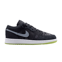 Фото № 1 с приближением к товару «‎Air Jordan 1 Low GS Inner Beast»