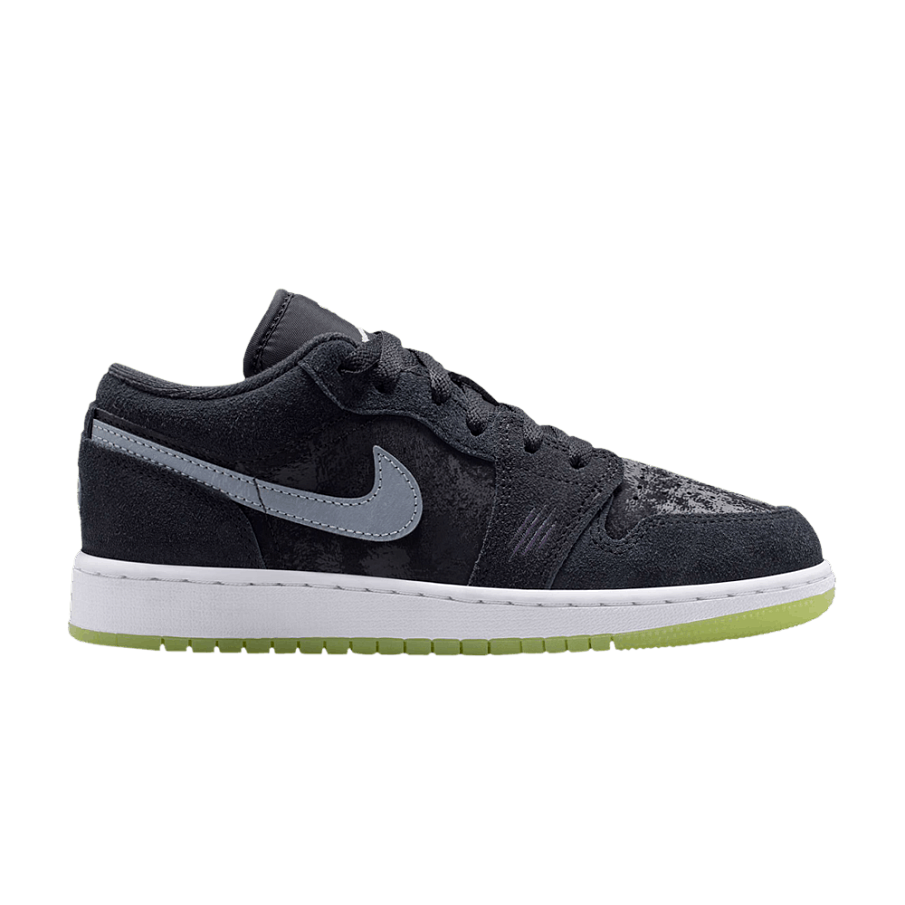 Фото № 1 с приближением к товару «‎Air Jordan 1 Low GS Inner Beast»