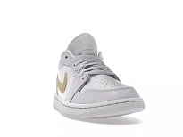 Фото № 2 с приближением к товару «‎Jordan 1 Low Barely Grape »