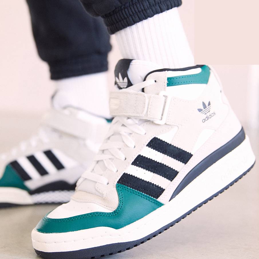 Фото № 5 с приближением к товару «‎Adidas Forum »