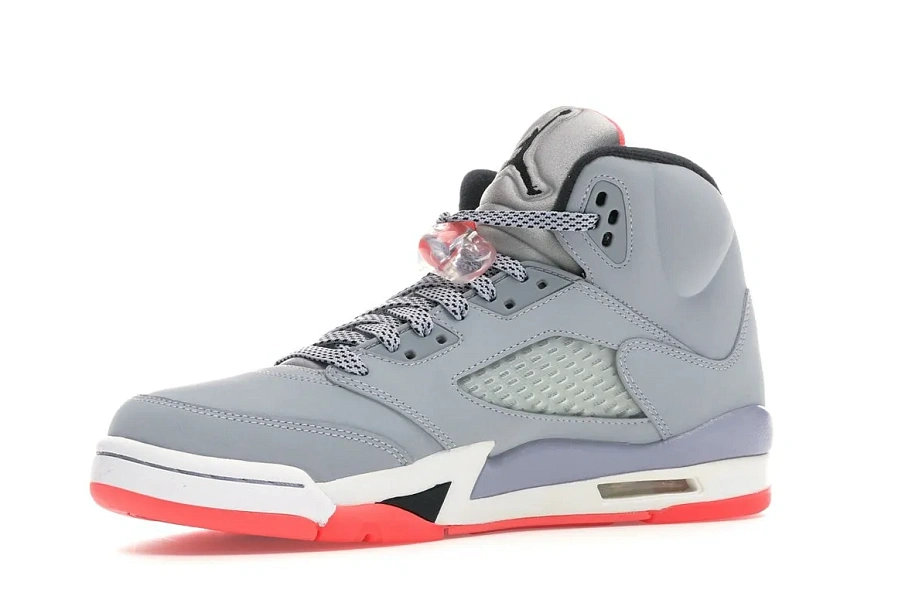 Фото № 3 с приближением к товару «‎Jordan 5 Retro Hot Lava »