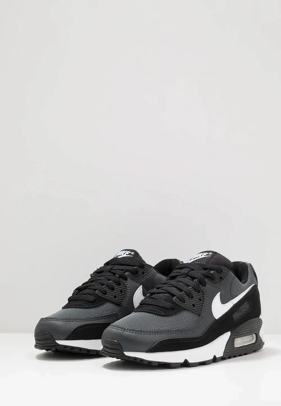 Фото № 4 с приближением к товару «‎AIR MAX 90»
