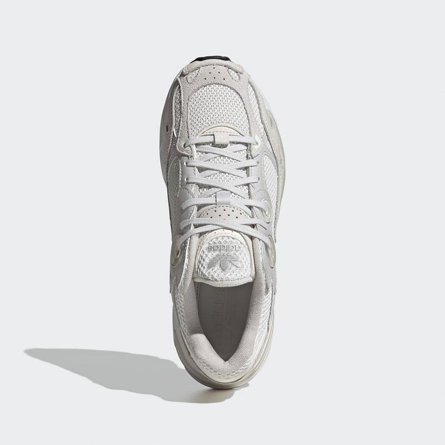 Фото № 3 с приближением к товару «‎Кроссовки Adidas SPAD111A21B-A11»
