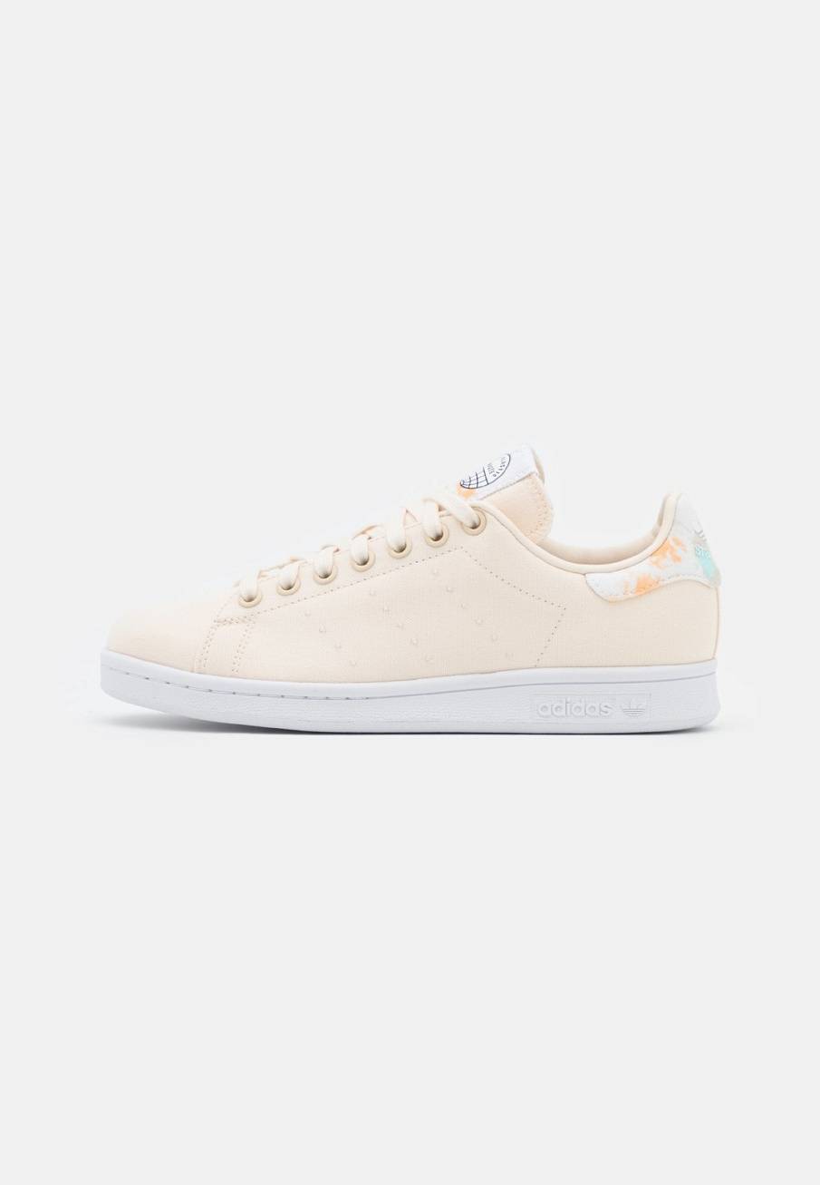 Фото № 1 с приближением к товару «‎Adidas Stan Smith »