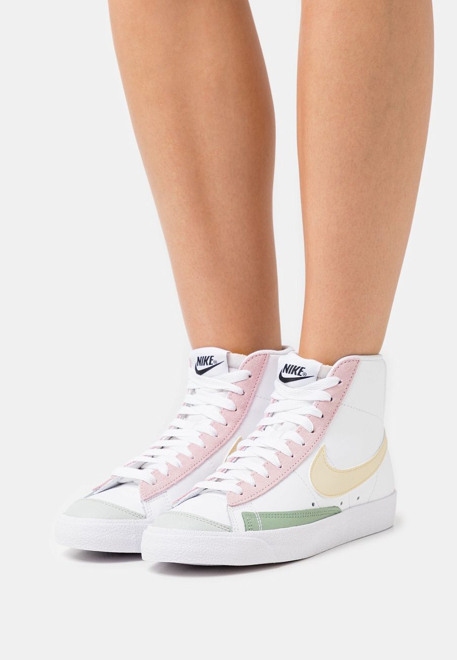 Фото № 2 с приближением к товару «‎Nike Blazer 77 »