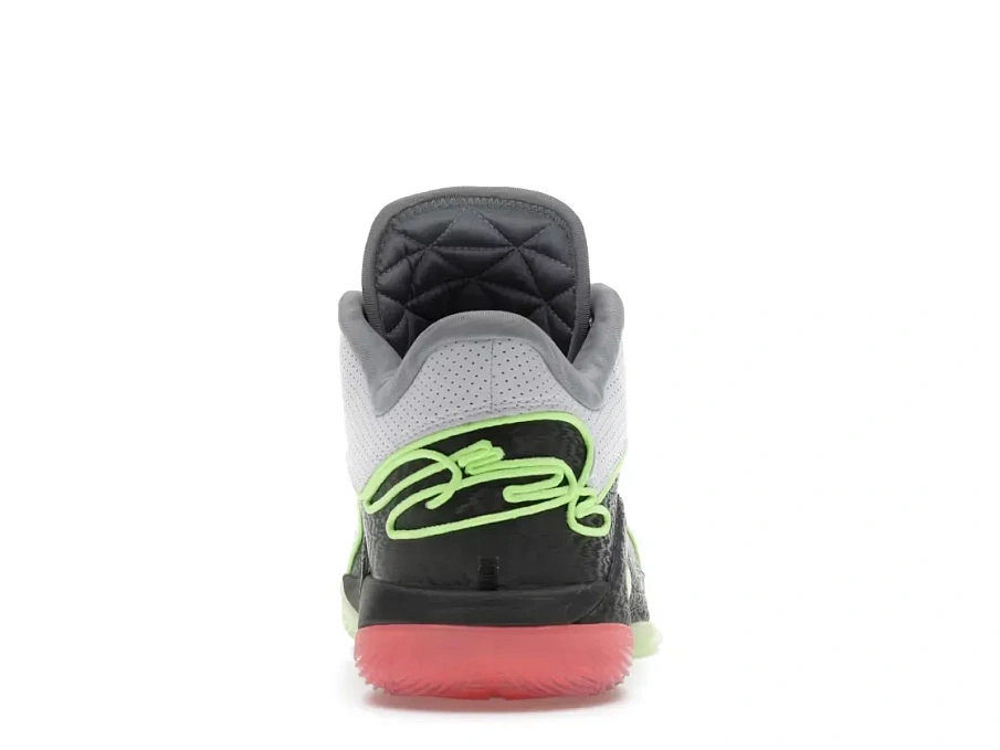 Фото № 4 с приближением к товару «‎Nike LeBron 22»