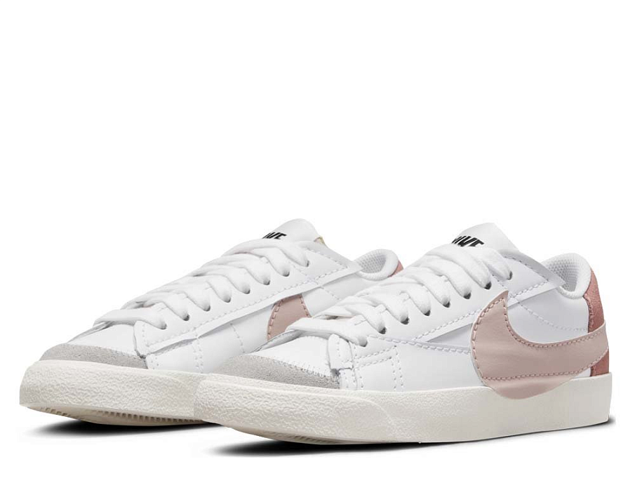 Фото № 2 с приближением к товару «‎Nike Blazer Low '77 Jumbo Low-Top Sneakers PinkWhite»