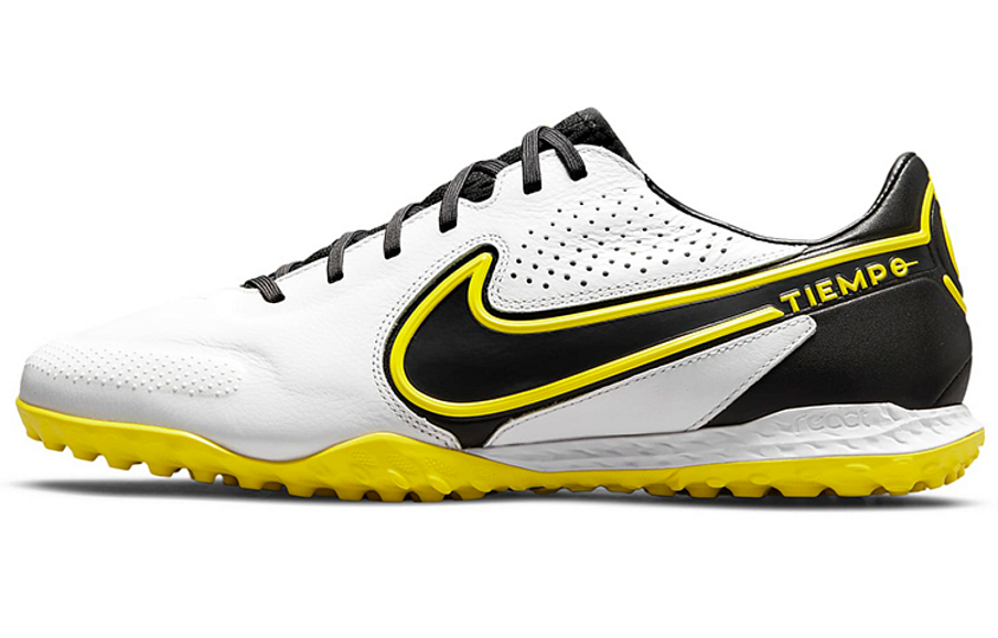 Фото № 1 с приближением к товару «‎Nike React Legend 9 Pro TF White»