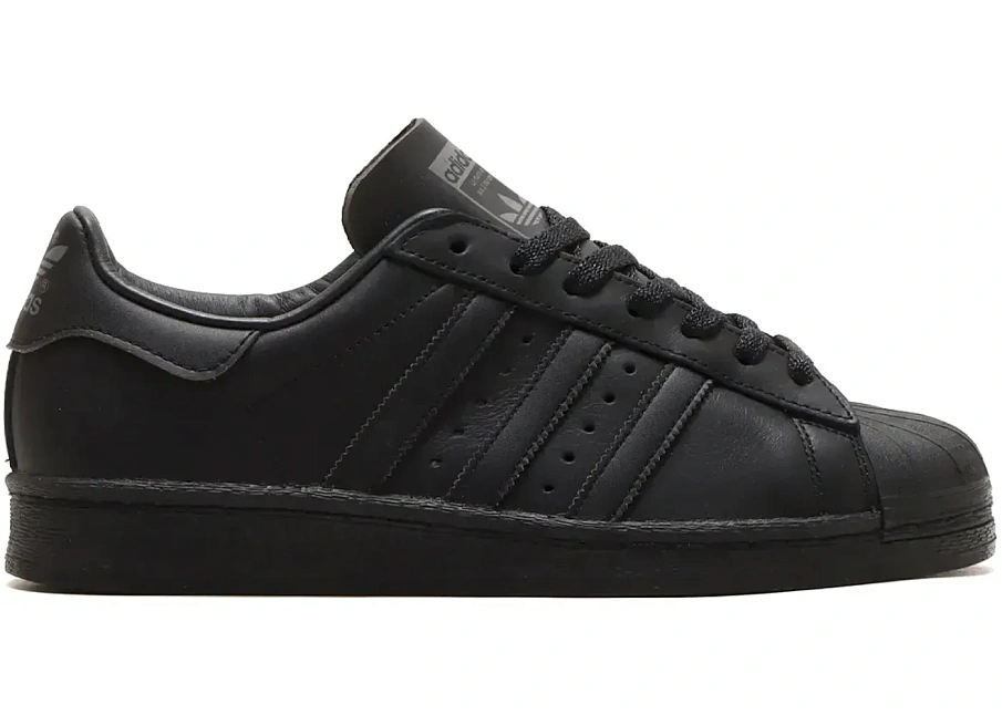 Фото № 1 с приближением к товару «‎adidas Superstar 82 Core Black Grey (2023)»