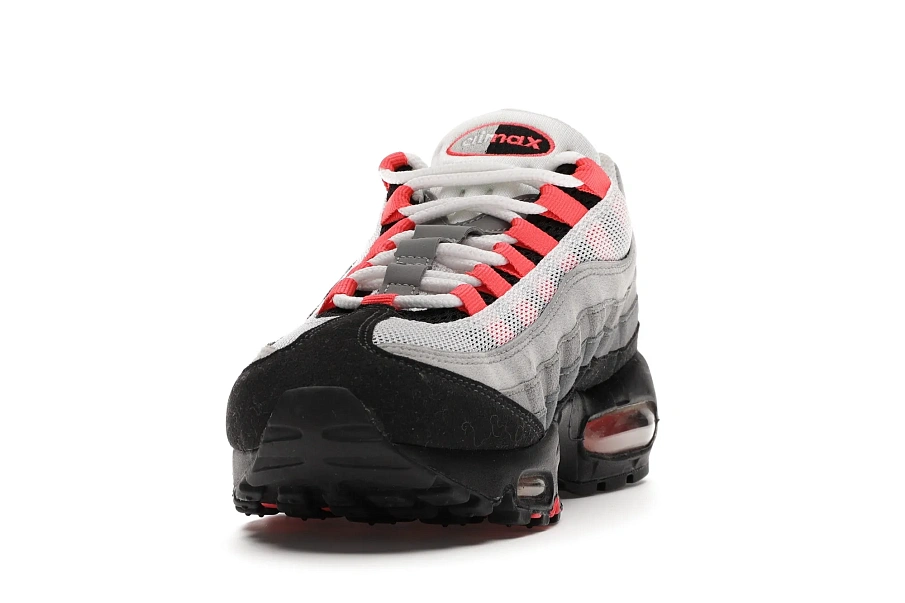 Фото № 3 с приближением к товару «‎Nike Air Max 95 Solar Red (2011)»
