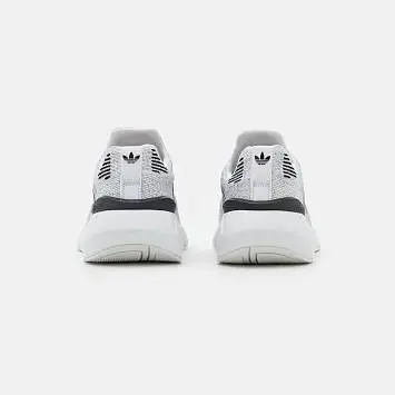 Adidas Swift 22  - 4