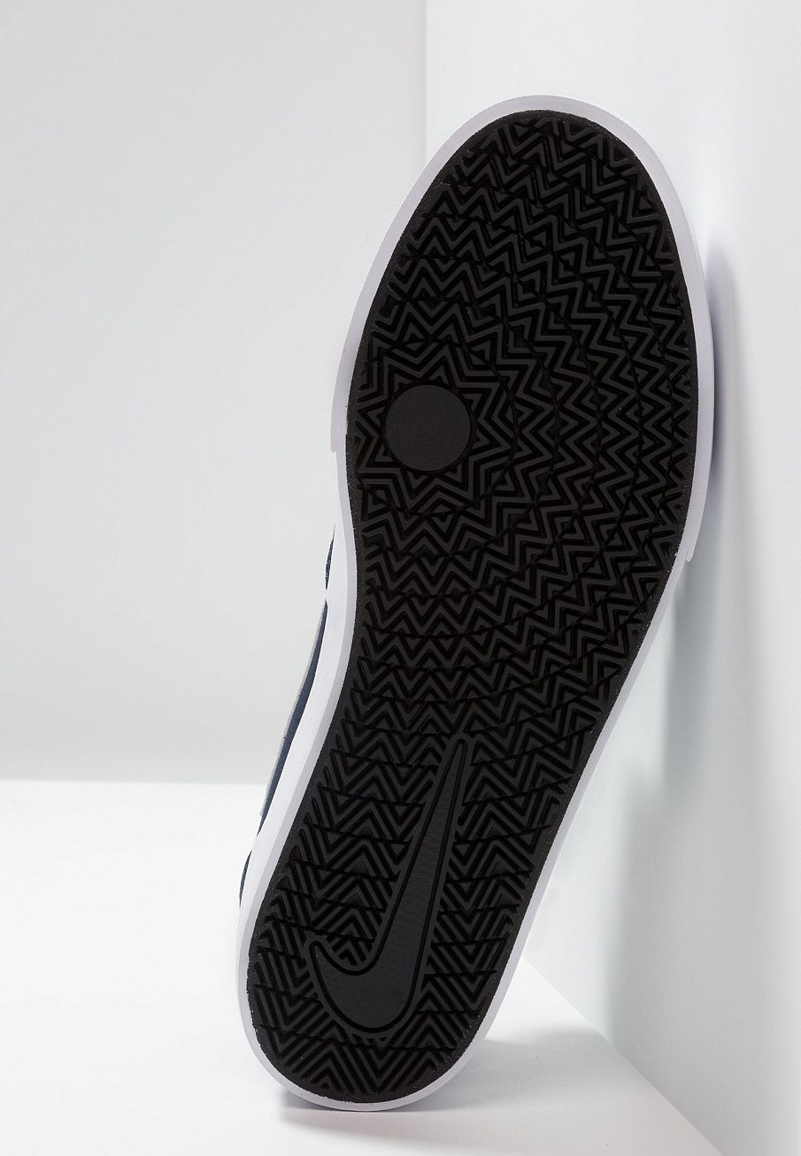 Фото № 5 с приближением к товару «‎Nike Charge Slr »