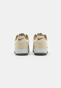 Фото № 3 с приближением к товару «‎Nike Air Force 1 ’07 Lv8 »
