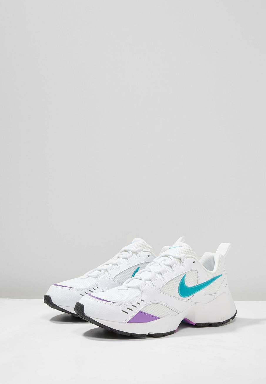 Фото № 3 с приближением к товару «‎Nike Air Heights »