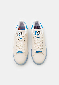 Фото № 4 с приближением к товару «‎Adidas Disney Star Wars Stan Smith Shoes »