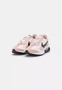 Фото № 4 с приближением к товару «‎W AIR MAX PRE DAY NN»