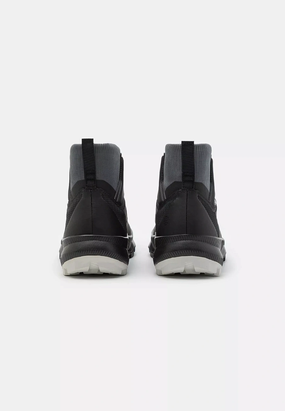Фото № 3 с приближением к товару «‎TERREX HIKER R.RDY»
