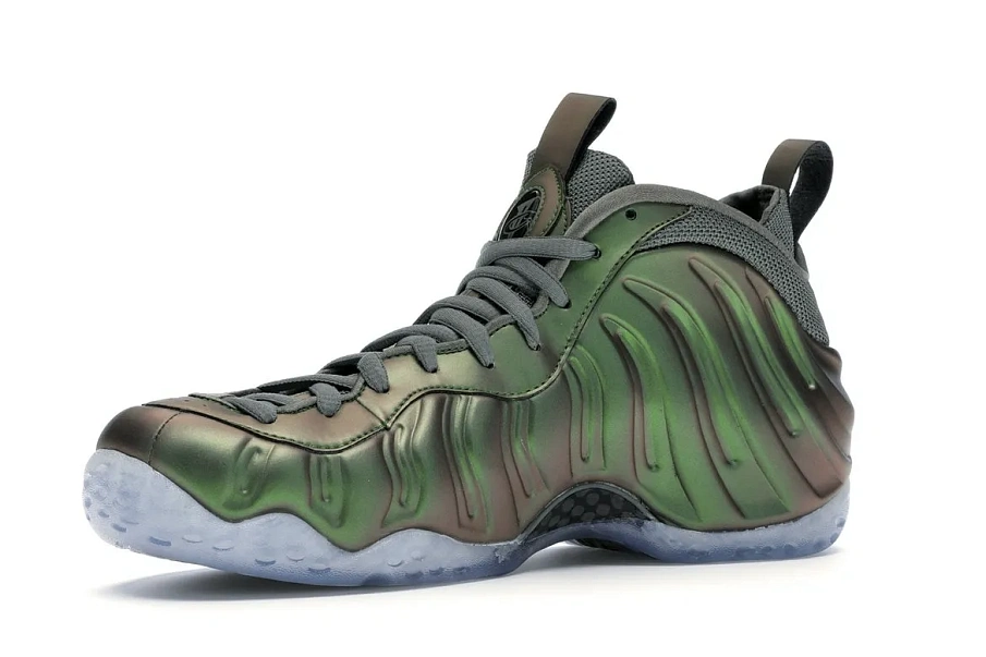 Фото № 4 с приближением к товару «‎Nike Air Foamposite One Iridescent »
