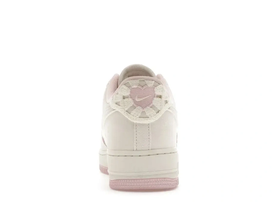 Фото № 4 с приближением к товару «‎Nike Air Force 1 Low»