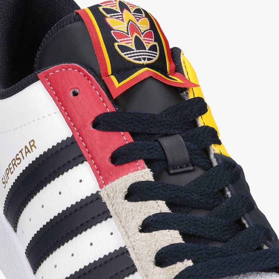 Фото № 4 с приближением к товару «‎Adidas Superstar»