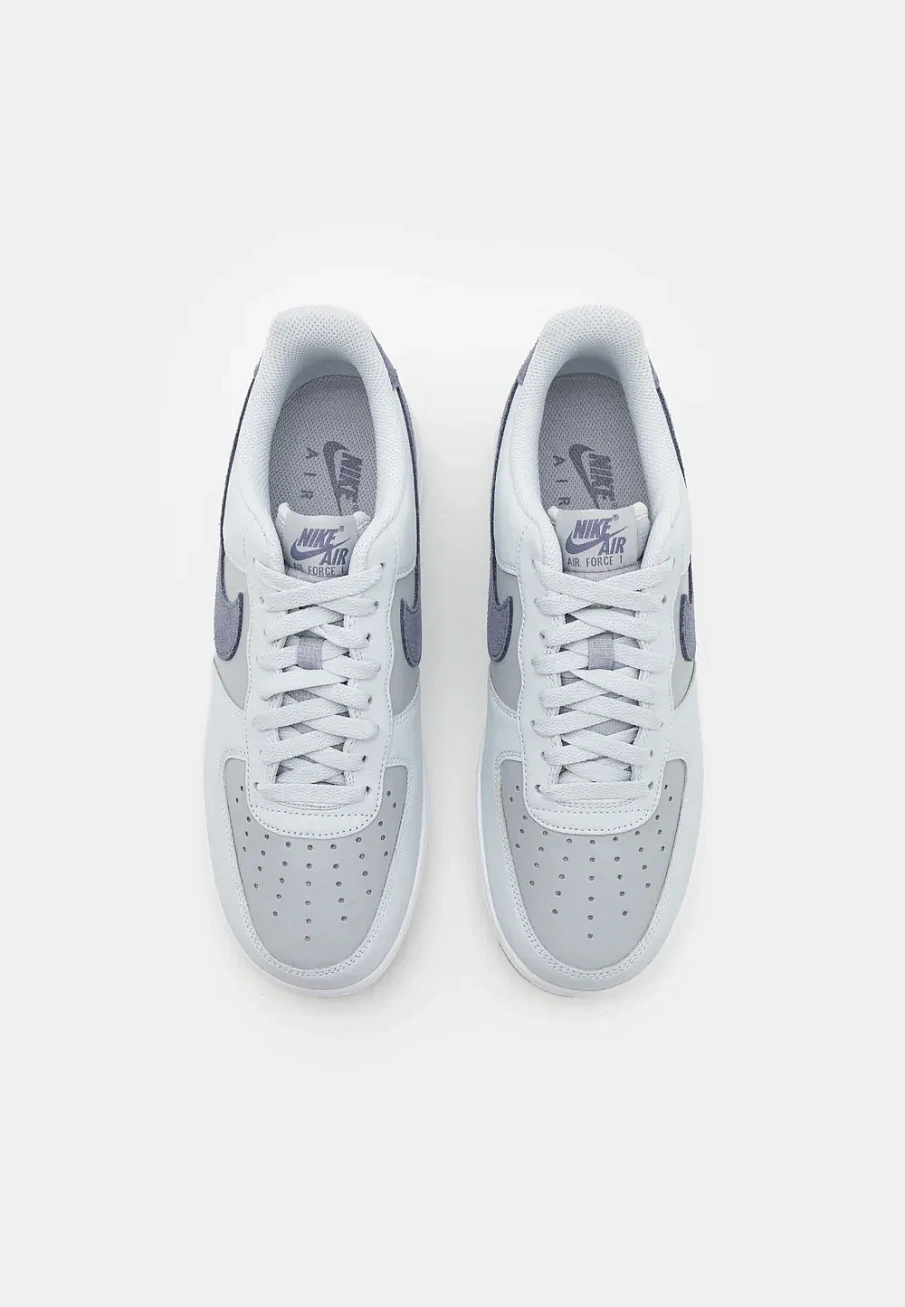 Фото № 4 с приближением к товару «‎AIR FORCE 1 07 LV8»