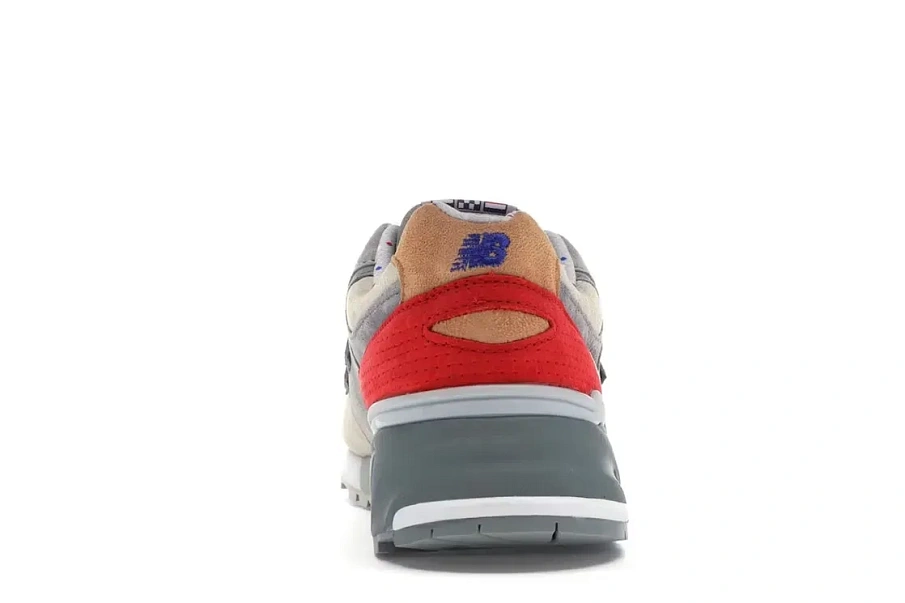 Фото № 4 с приближением к товару «‎New Balance 999»