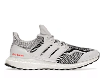 Фото № 1 с приближением к товару «‎adidas Ultra Boost DNA 5.0 Zebra»