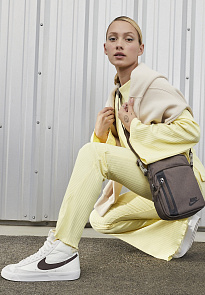 Фото № 2 с приближением к товару «‎Nike »