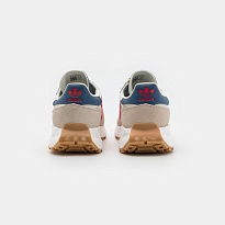 Фото № 4 с приближением к товару «‎Adidas Retropy E5 »