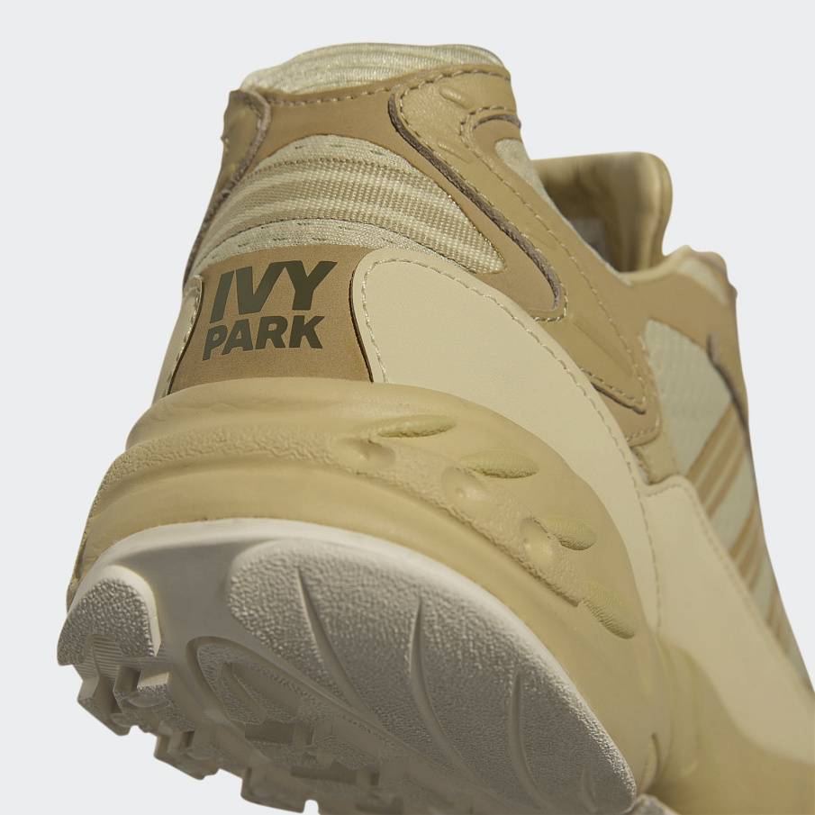 Фото № 4 с приближением к товару «‎Adidas Ivy Park Savage Trail Shoes »