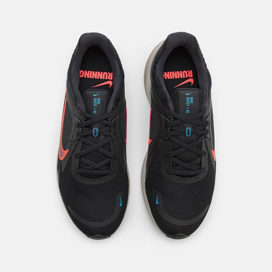 Фото № 4 с приближением к товару «‎Nike Quest 5»