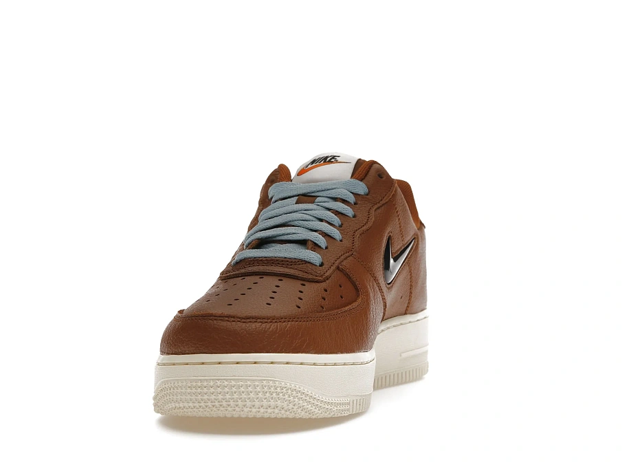 Фото № 3 с приближением к товару «‎Nike Air Force 1 Low 07 Premium Vintage Pecan»