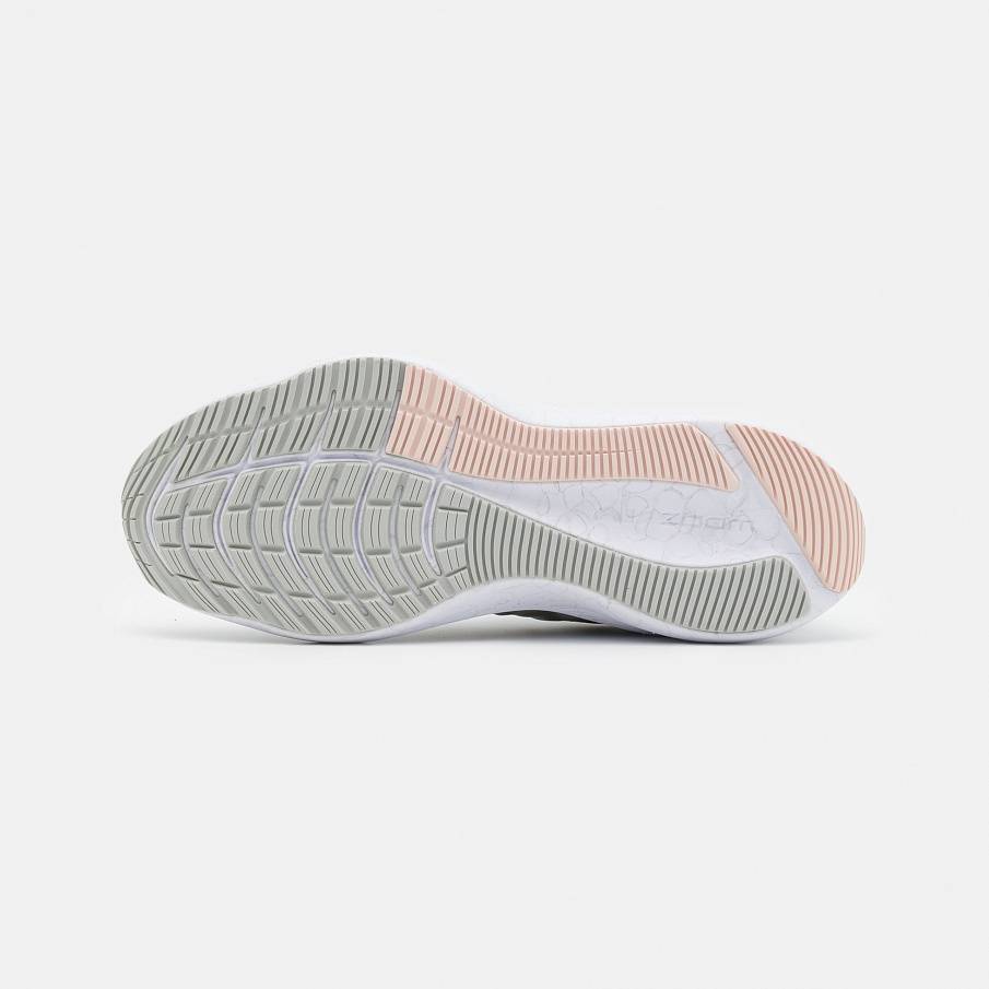 Фото № 5 с приближением к товару «‎Nike Winflo 8 Prm »