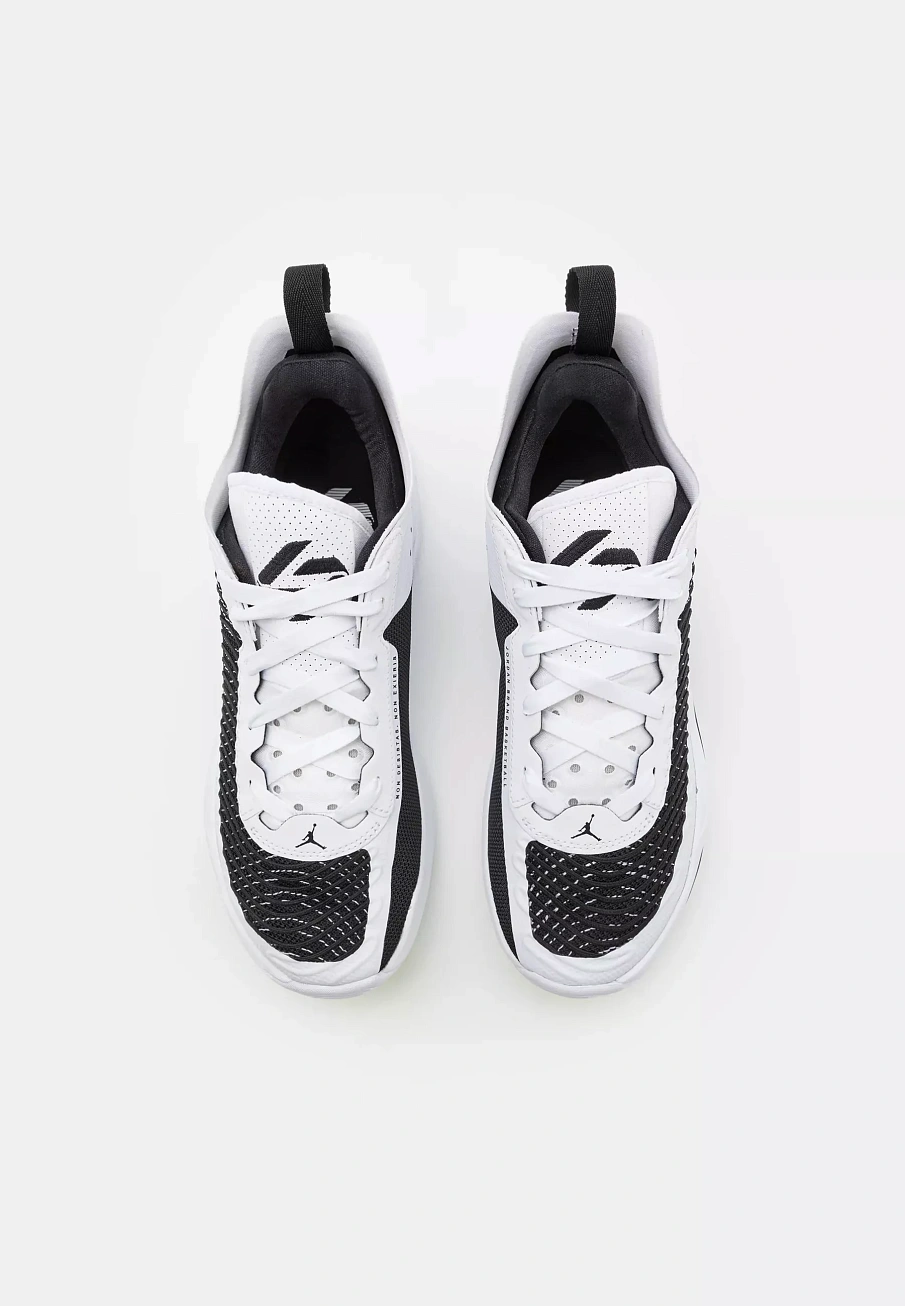 Фото № 4 с приближением к товару «‎LUKA 1»