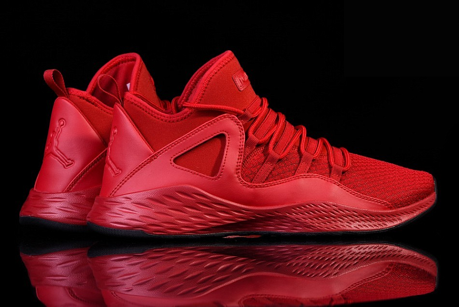 Фото № 1 с приближением к товару «‎Nike Air Jordan Formula 23 Triple »