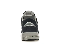 Фото № 4 с приближением к товару «‎New Balance 2002R»