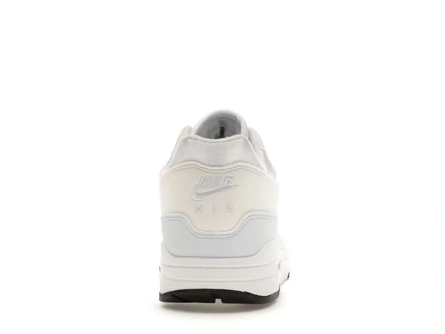 Фото № 4 с приближением к товару «‎Nike Air Max 1»