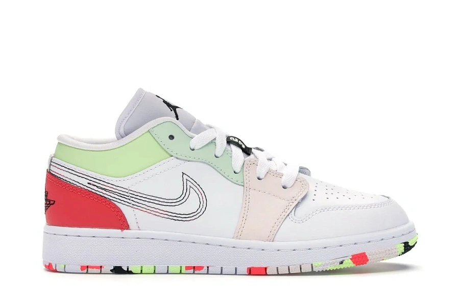 Фото № 1 с приближением к товару «‎Jordan 1 Low Glow-In-The-Dark »