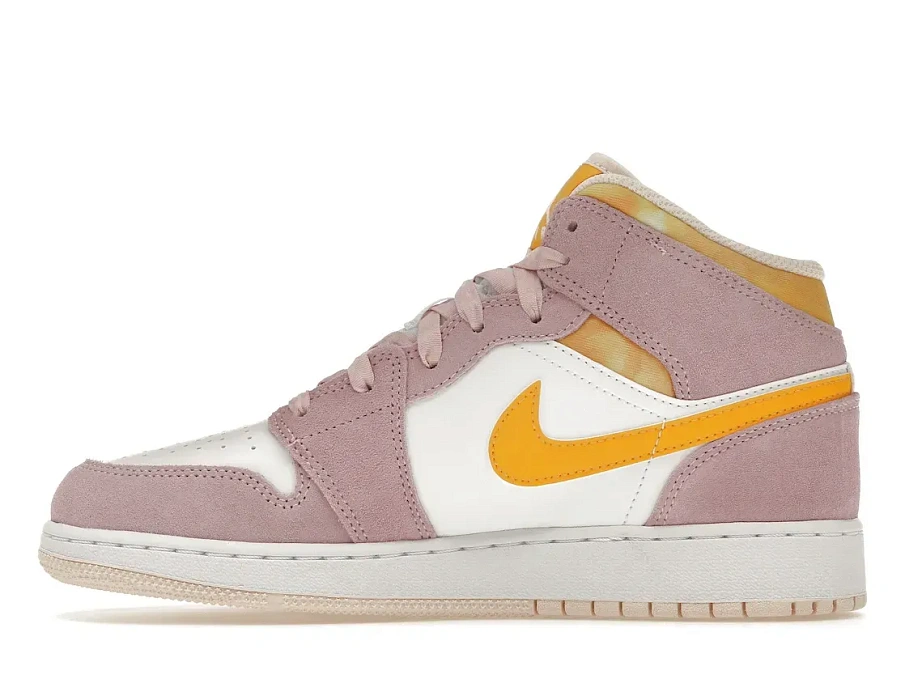 Фото № 3 с приближением к товару «‎Jordan 1 Mid SE Arctic Pink »