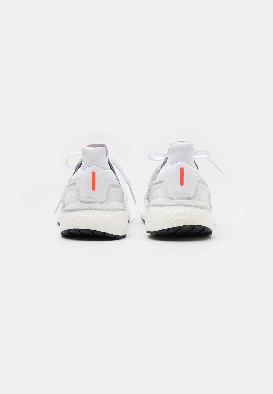 Фото № 3 с приближением к товару «‎Adidas Ultraboost 20 Dna»