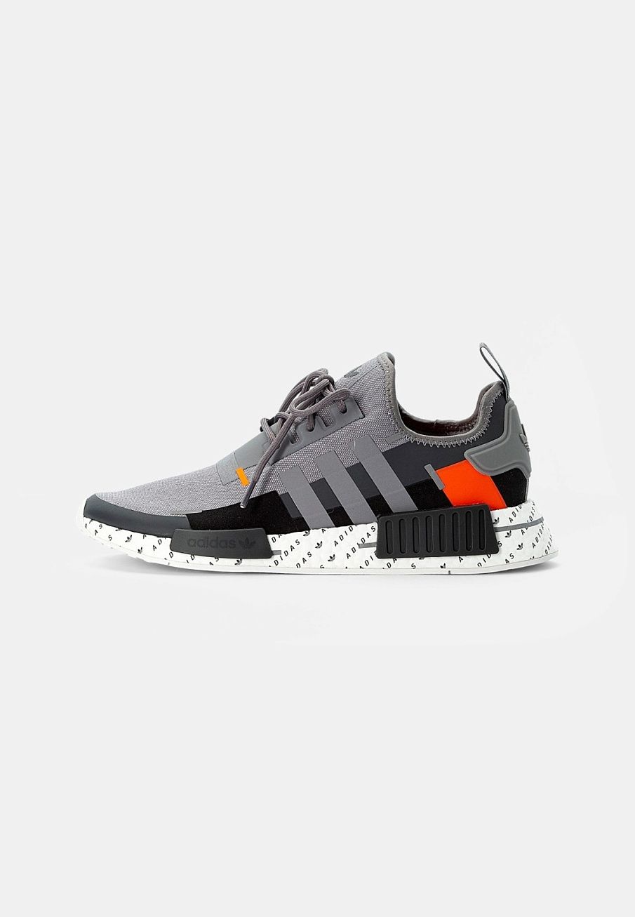 Фото № 1 с приближением к товару «‎Adidas Nmd_r1 »