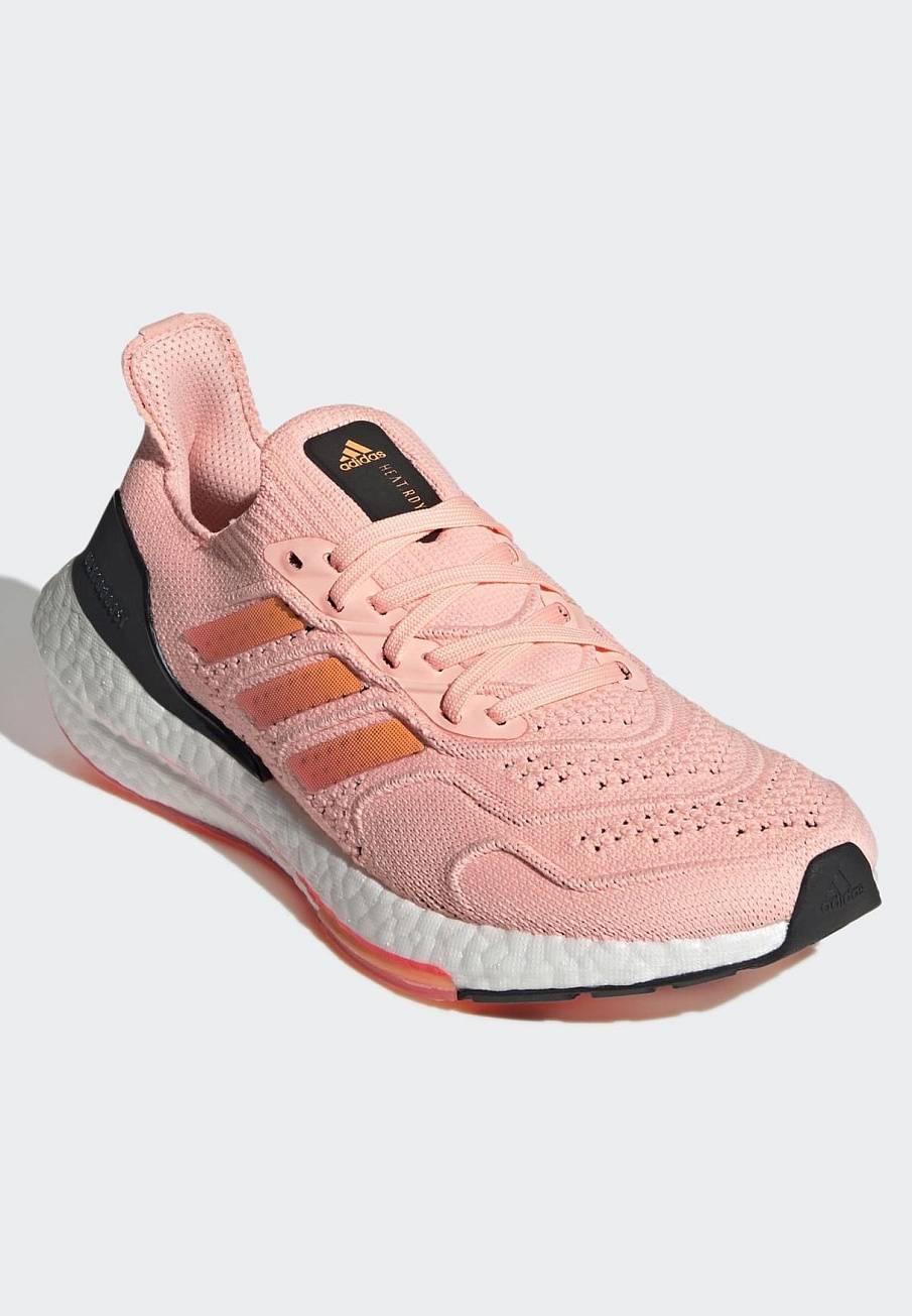 Фото № 3 с приближением к товару «‎Adidas Ultra Boost Performance Street»