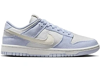 Фото № 1 с приближением к товару «‎Nike Dunk Low»