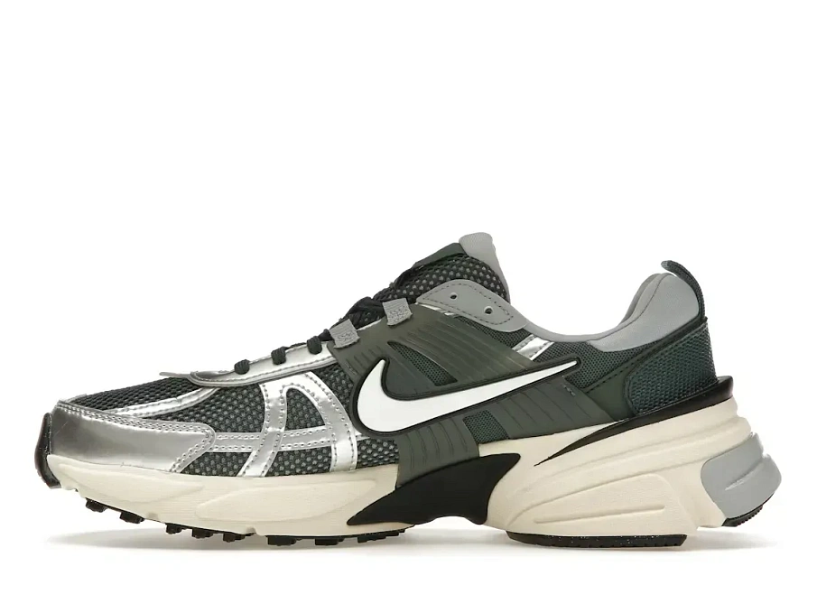 Фото № 3 с приближением к товару «‎Nike V2K Run»