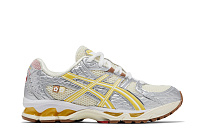 Фото № 2 с приближением к товару «‎VANDYTHEPINK x atmos x ASICS Gel Nimbus 10.1 Banana Split»