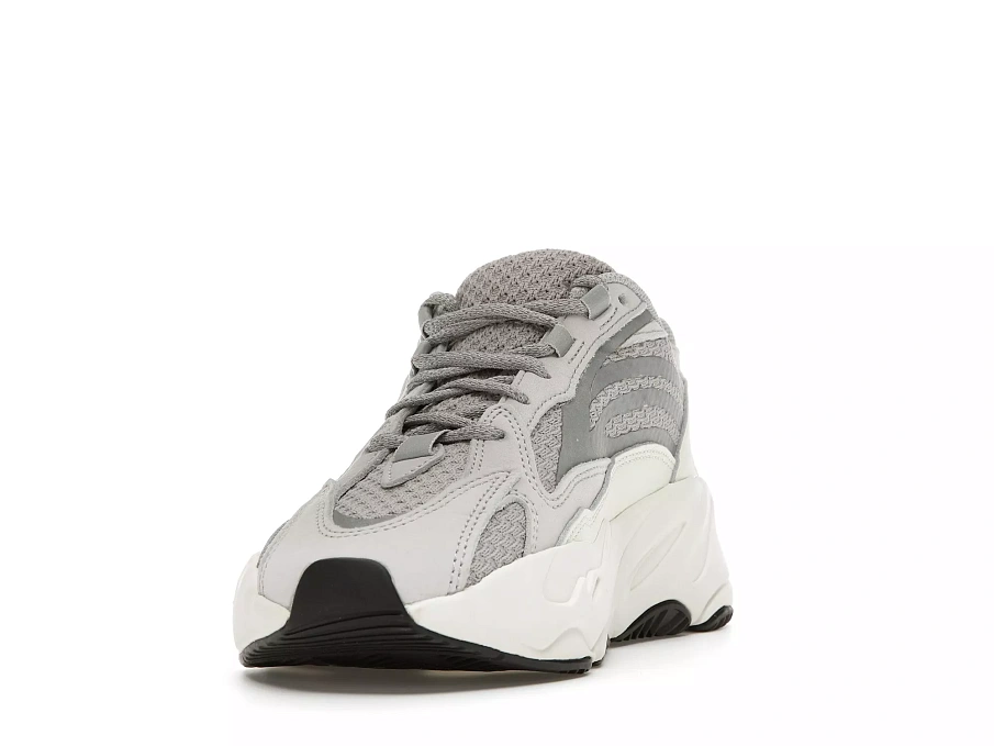 Фото № 3 с приближением к товару «‎adidas Yeezy Boost 700 V2 Static (2018/2022)»